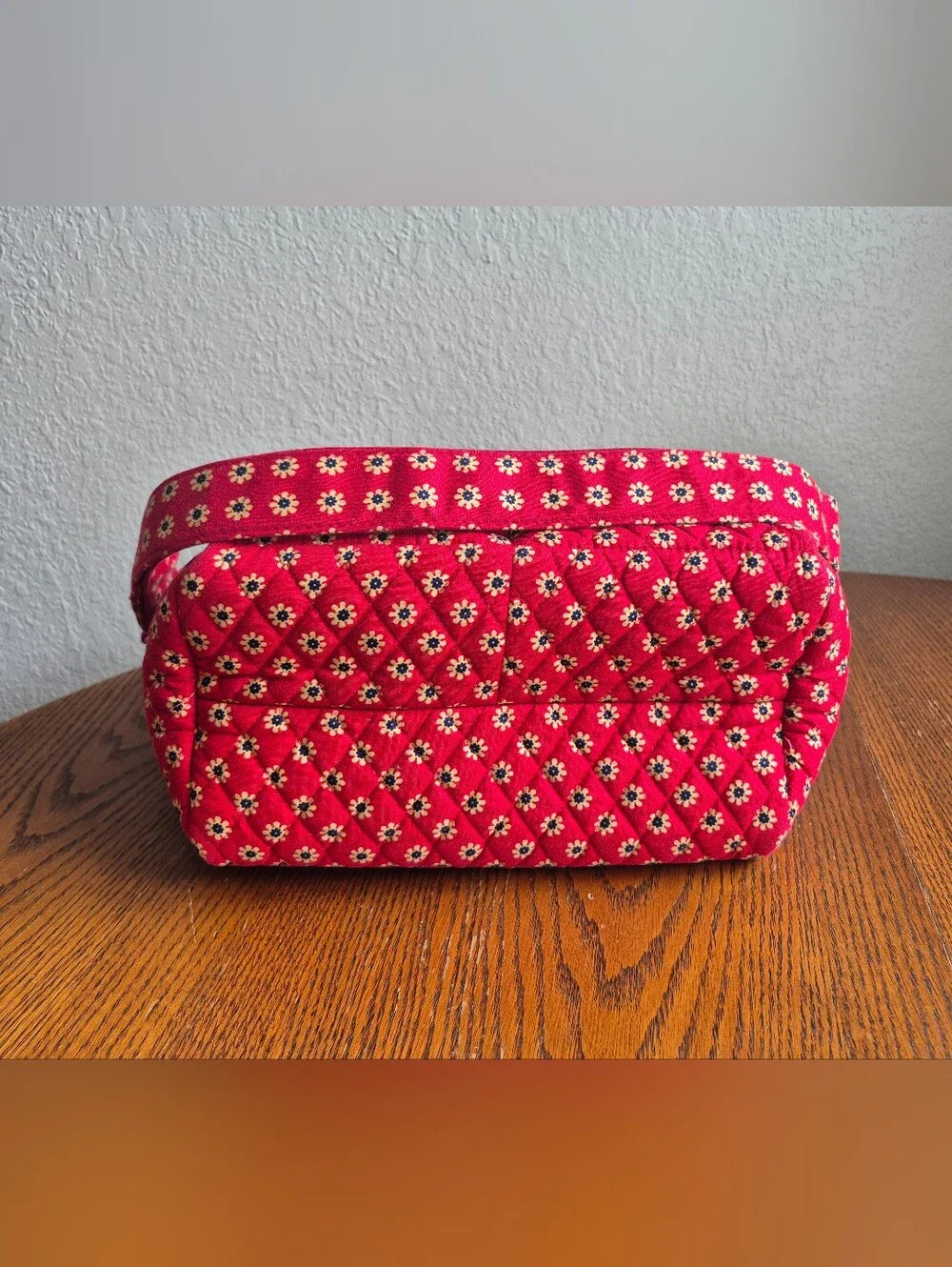 Vera Bradley Americana Red Carry All Cargo To-go Crossbody